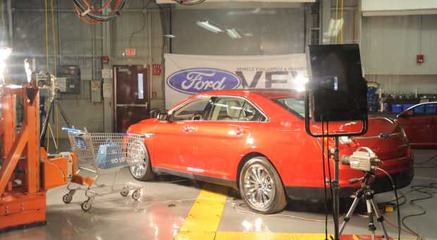 Ford winstar crash testing