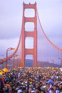 bridge-crowd