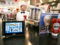 Johnny Rockets Restaurants To Roll Out E La Carte’s Tablets To 200 Locations