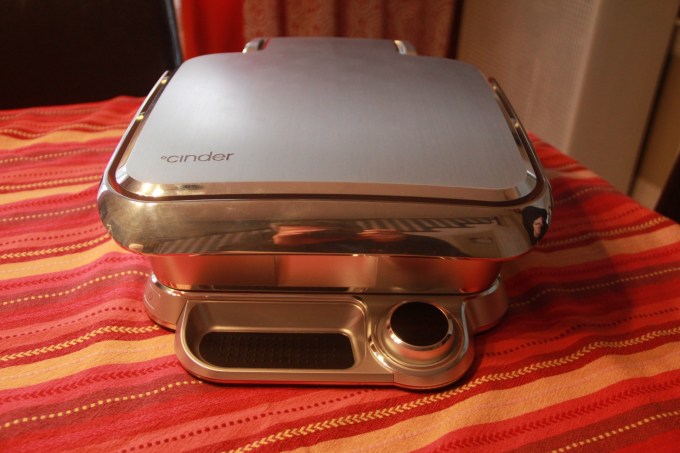 photo of Slideshow: The Cinder Sensing Cooker Won’t Burn Your Food To A Crisp image