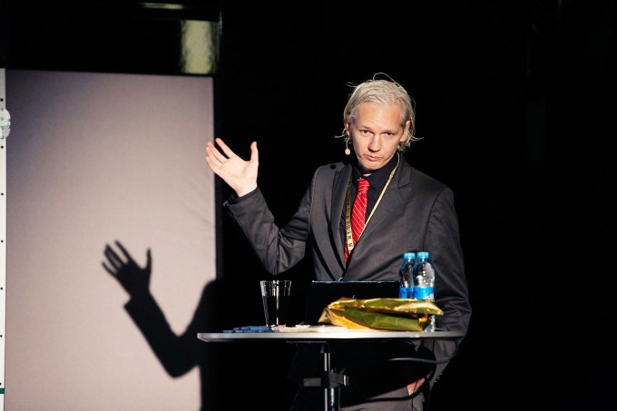 photo of Following WikiLeaks Revelations, Julian Assange Asks For Asylum In France, France Rejects His Request image