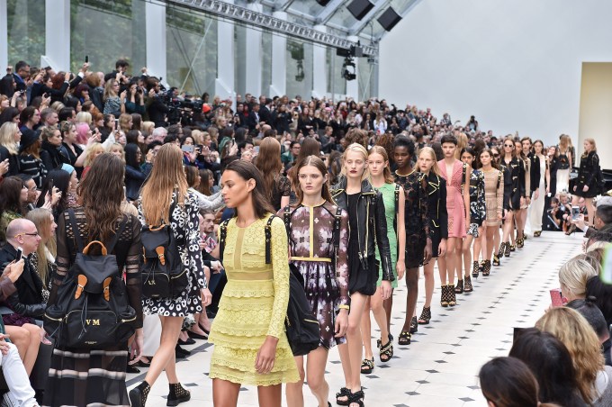 LONDON, ENGLAND - SEPTEMBER 21:  Models walk the runway at the Burberry Prorsum Spring Summer 2016 fashion show during London Fashion Week on September 21, 2015 in London, United Kingdom.  (Photo by Catwalking/Getty Images)