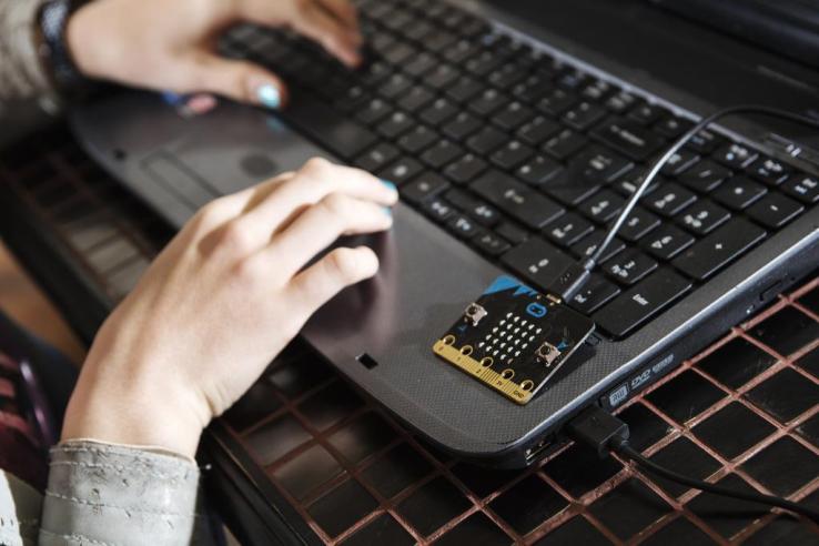 BBC micro:bit learn-to-code device up for public pre-order in UK