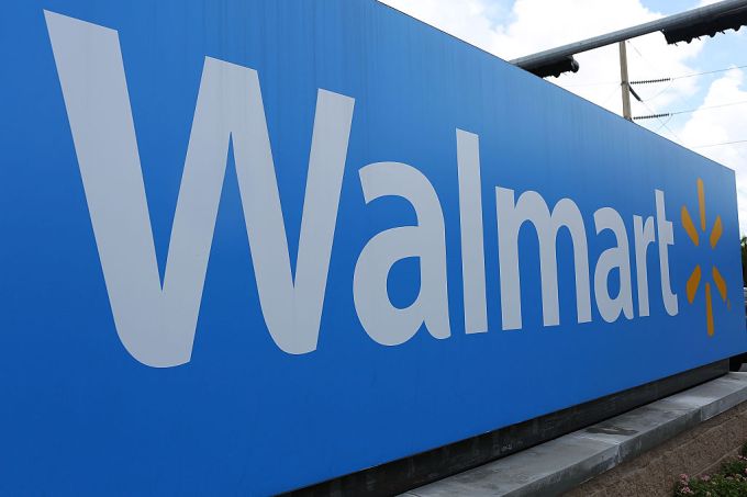 MIAMI, FL - AUGUST 18:  A Walmart sign is seen on August 18, 2015 in Miami, Florida. Walmart announced today that earnings fell in the second quarter due to currency fluctuations and the retailer's investment in employee wages and training.  (Photo by Joe Raedle/Getty Images)