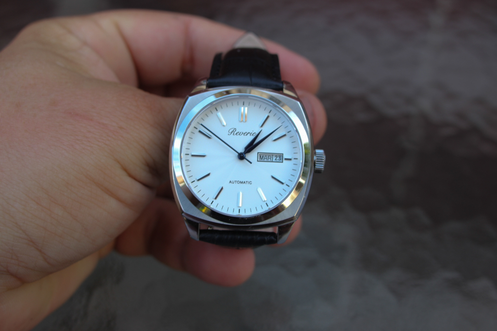 photo of Reverie Classic is a crowdfunded watch with some beautiful bones image