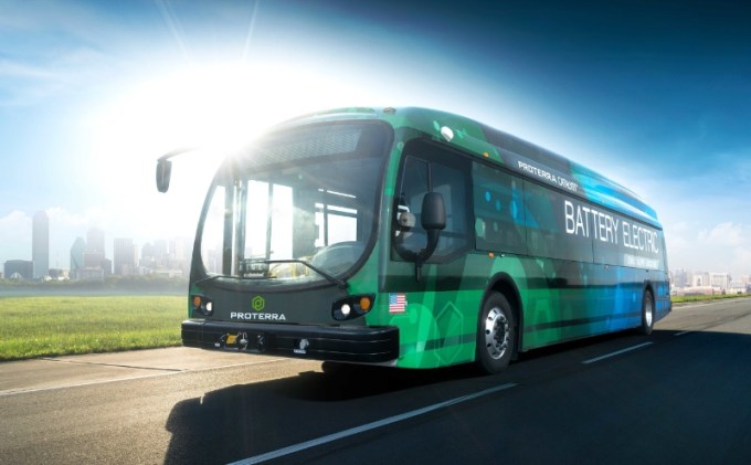 The Proterra Catalyst E2 is capable of serving the full daily mileage needs of nearly every U.S. mass transit route on a single charge and offers the transit industry the first direct replacement for fossil-fueled transit vehicles. (PRNewsFoto/Proterra)