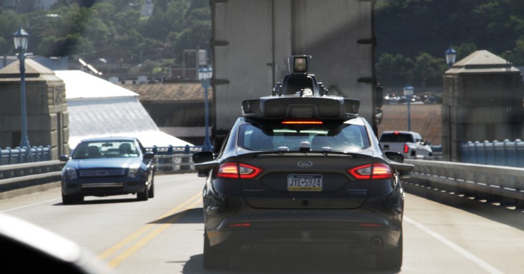 photo of Uber grounds entire self-driving fleet as it probes Arizona crash image