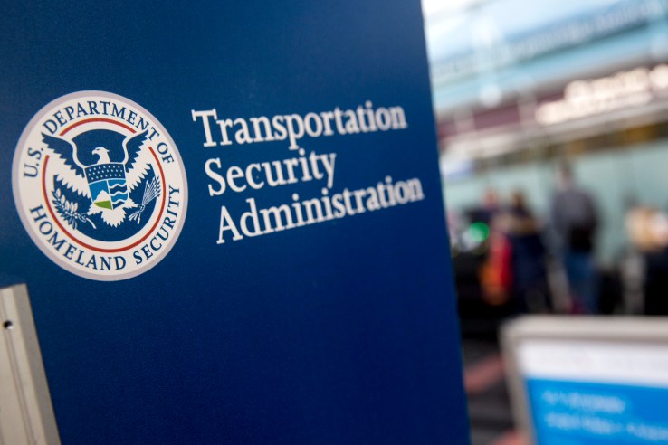 ACLU sues TSA over electronic device searches