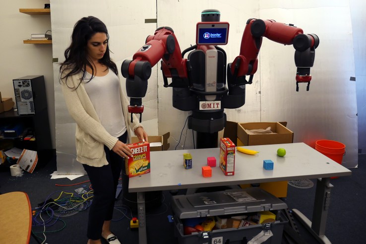 MIT CSAIL teaches a robot to follow contextual voice commands
