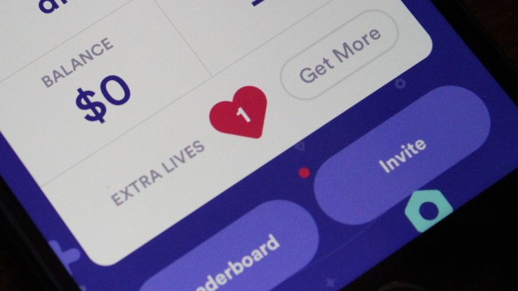 Here’s an easy trick to get an extra life on HQ Trivia without a referral