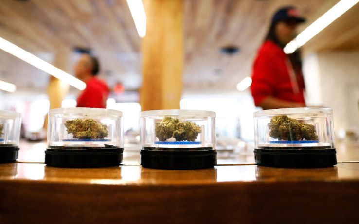 Marijuana-friendly states ask Congress to make banking legal for the weed industry