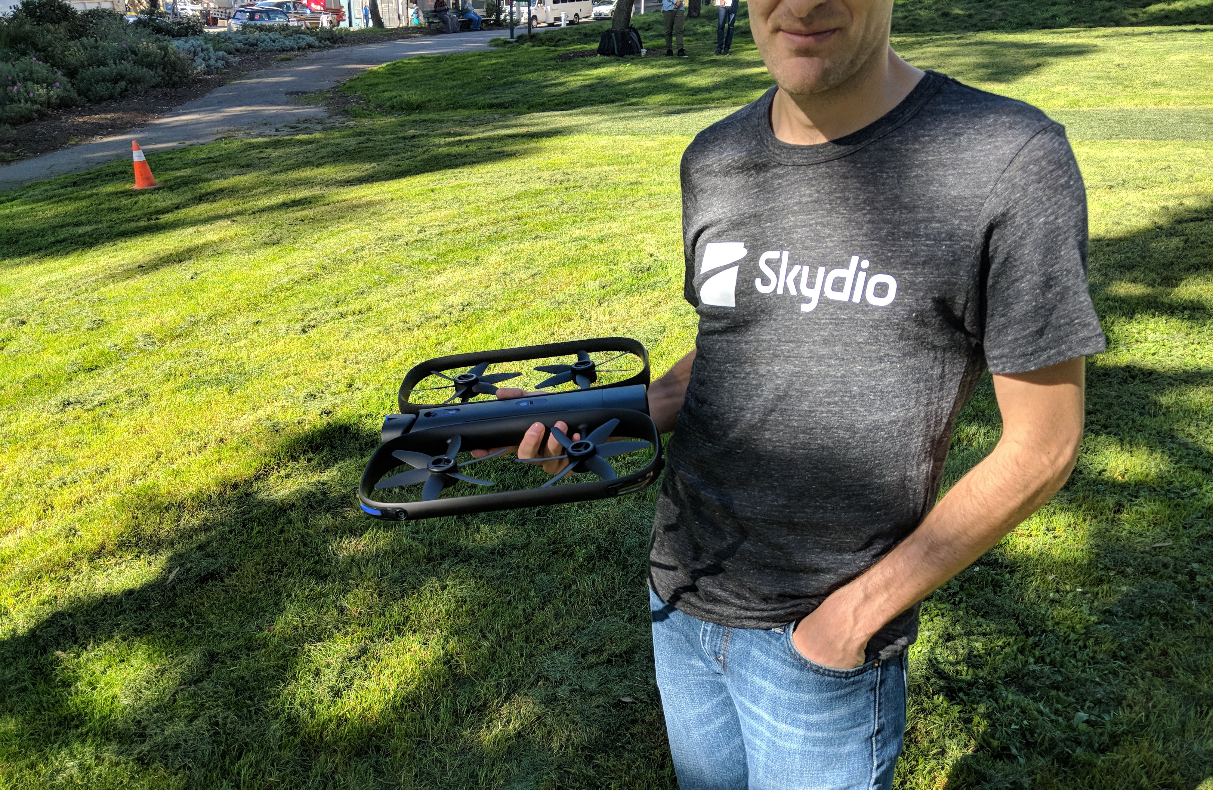 photo of Skydio’s $2499 ‘self-flying’ drone knows where you are and where you’re going image